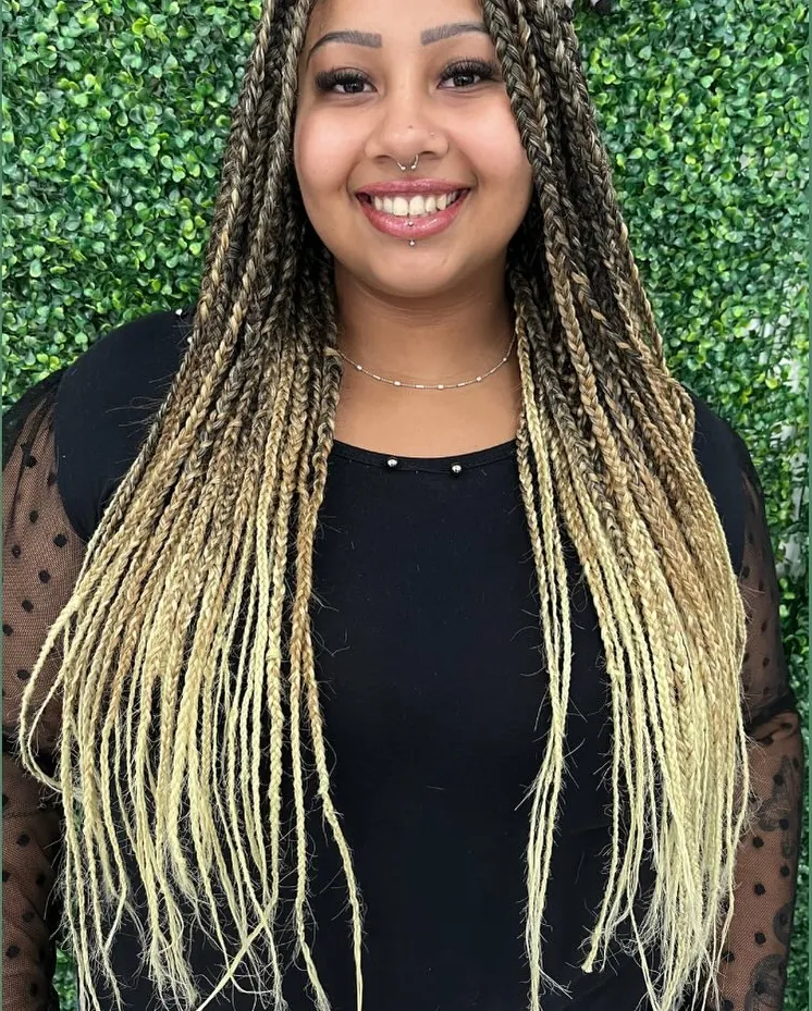 Box braids longas em degradê loiro